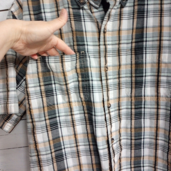 C.E. Schmidt Workwear Men’s Large Button Front Plaid Short Sleeve Shirt, Work - Picture 4 of 10